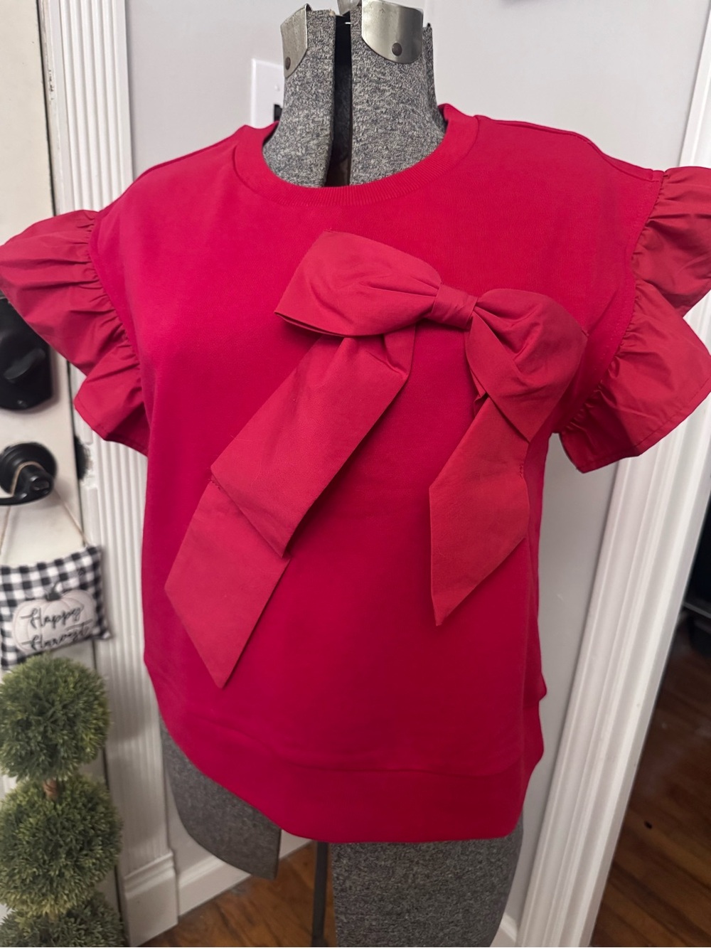 Women’s Entro Pink Bow Accent Ruffle Sleeve Top NWT Medium